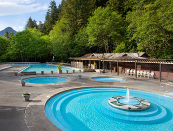 ホテル Sol Duc Hot Springs ポート・エンジェルス エクステリア 写真